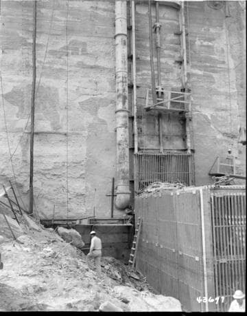 Big Creek, Huntington Lake Dams - Upstream Protection - Placing first steel facing