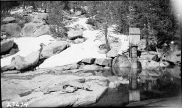 Pitman Creek near Tamarack Mountain showing recorder house