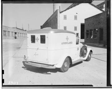 T3.1 Transportation - Autos, Trucks, & Railcars - Edison Company Ambulance #566