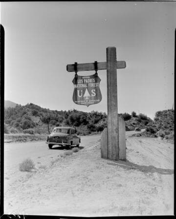 Sign along road for Los Padres National Forest