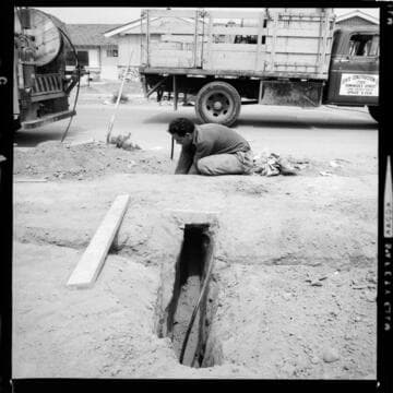 New home construction at a housing tract with underground electrical service