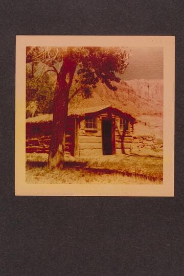 Loper cabin. Red Canyon in Glen Canyon