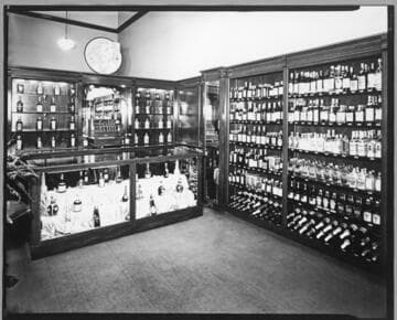 Liquor shop, Jonathan Club, 545 South Figueroa, Los Angeles. 1937