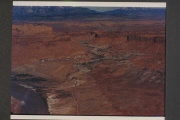 Trachyte Creek. Hite. Henry Mountains. Preliminary gauge: 29,700 cfs