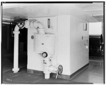 Long Beach Steam Station, Plant #3 - Air duct auxiliary generator