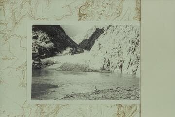 Into Separation Canyon, left bank; from the right bank