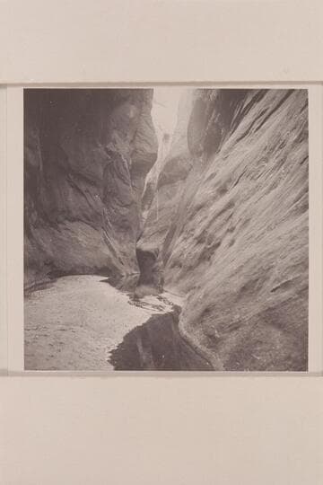 Upstream in Anasazi Canyon from above its junction with Moepitz Canyon