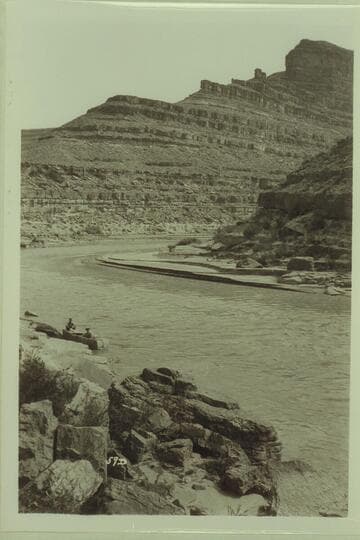 Nevills run from Sand Island to Mexican Hat; San Juan River. The punt bears the name "Nevills" on the stern. Upstream from near head of gorge