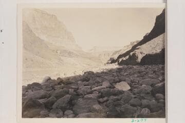 Downriver from mouth of Tapeats Creek. Fishtail Mesa in distance