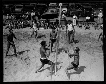 Beach volleyball game, Santa Monica