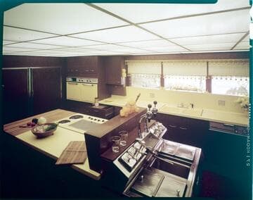 Home interiors - modern kitchens & living spaces