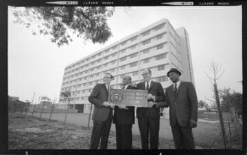 Total-Electric Home award presented to builders of Long Beach "New Hope Home"