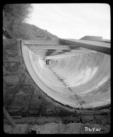 Kaweah #2 - Placing flume sheets downstream end