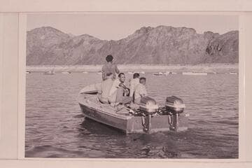 Trail run of "RATTLESNAKE" with Jimmy Jordan at controls; Lake Mead